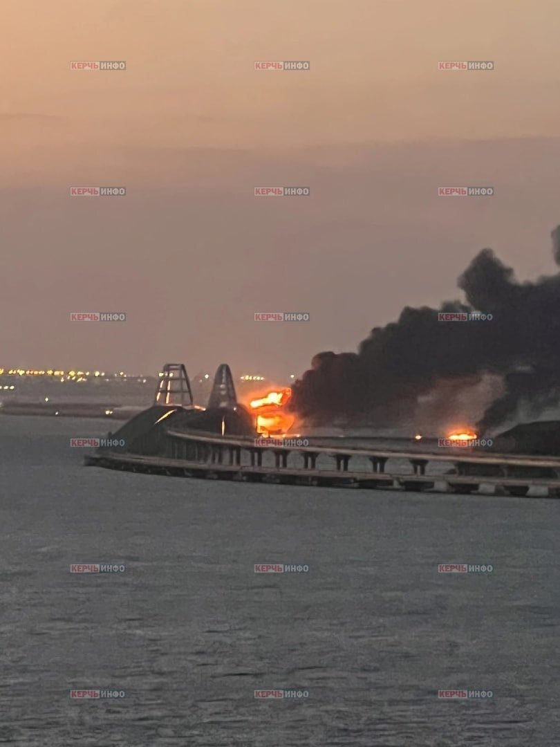 fires on the Kerch bridge
