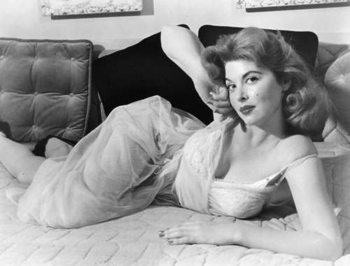 Tina Louise in a pinup pose
